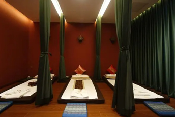 上海闵行区泰式按摩的被动瑜伽：当身体被折叠成诗